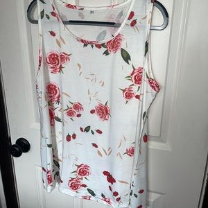 Amazon XL White Floral Tank